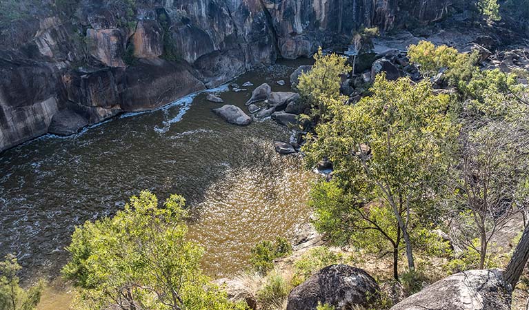 Macintyre Falls & Lookouts